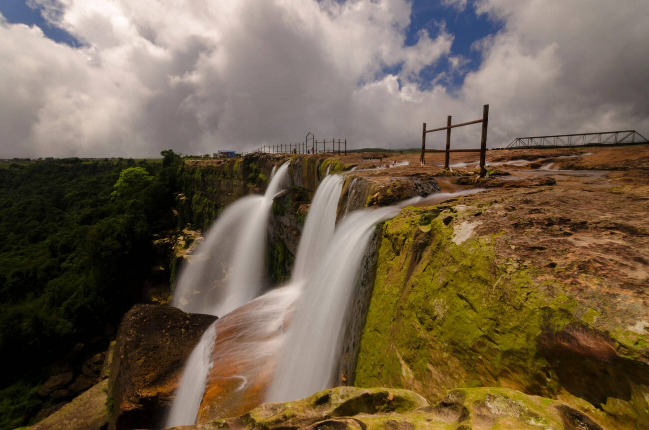 TOP 13 AMAZING REASONS TO VISIT MEGHALAYA